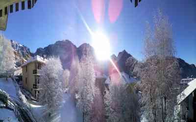 Sole e neve a Moggio